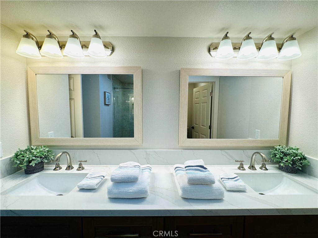23247 Villena Property Photo 28