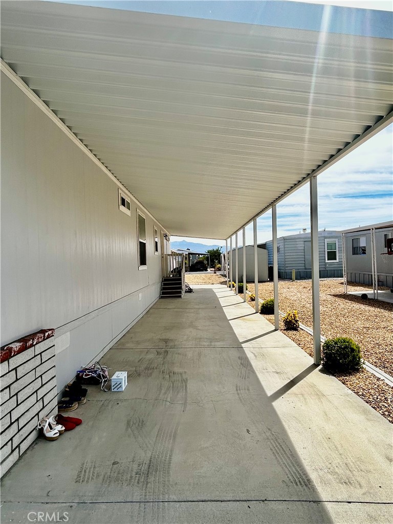 2205 W Acacia Avenue 155 Property Photo 3