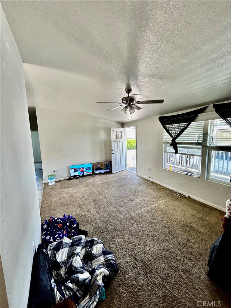 2205 W Acacia Avenue 155 Property Photo 5