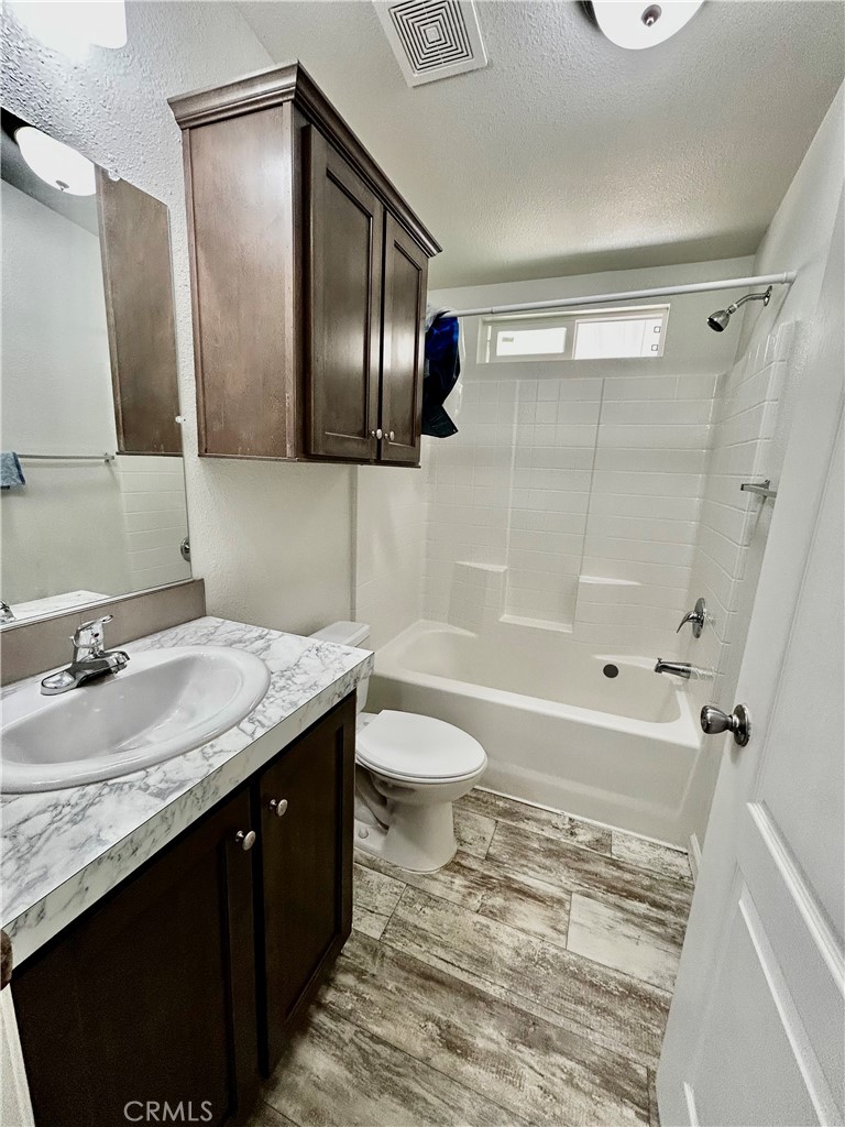 2205 W Acacia Avenue 155 Property Photo 14