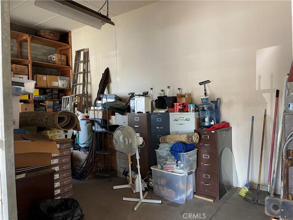 142 E Main Property Photo 11