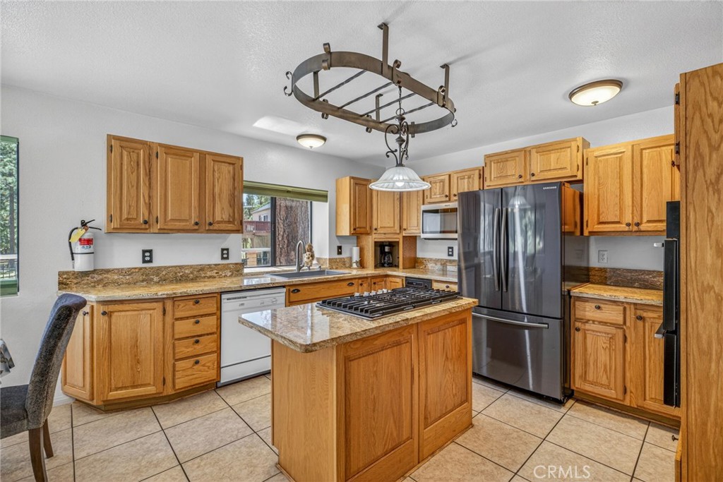 39900 Lakeview Property Photo 11