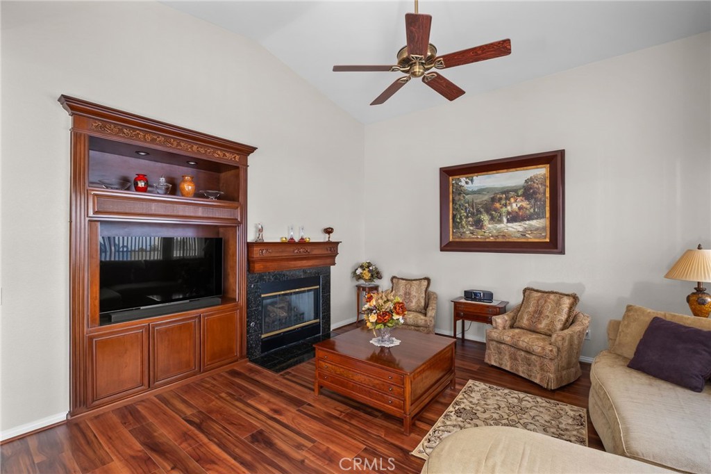 42115 Sagewood Property Photo 9