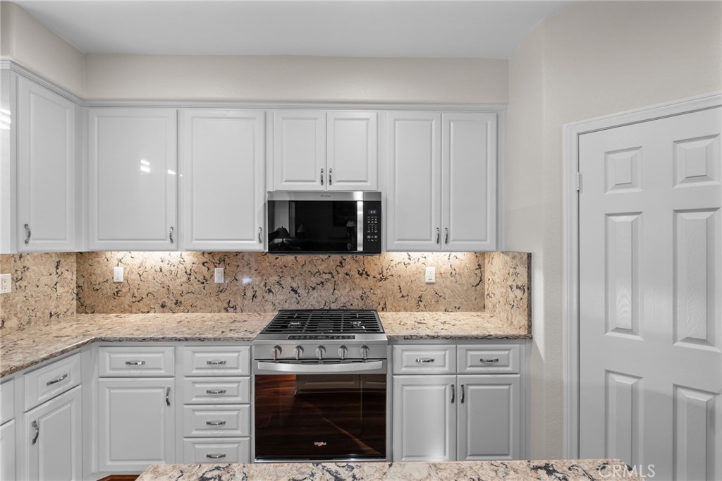 42115 Sagewood Property Photo 11