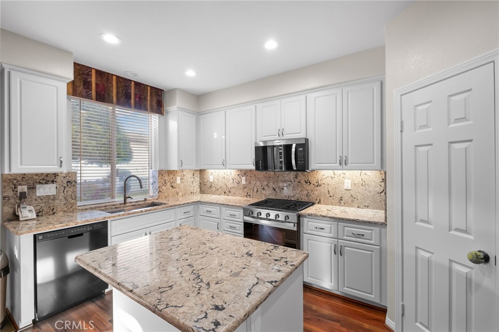 42115 Sagewood Property Photo 12