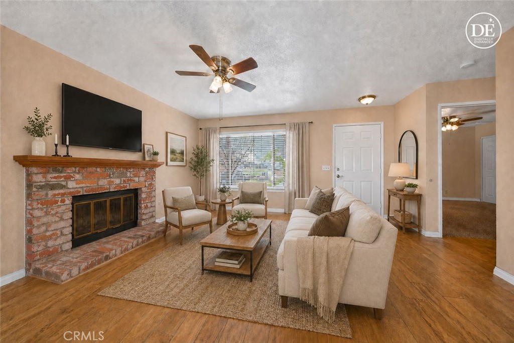 43970 Moonlighting Drive Property Photo 2