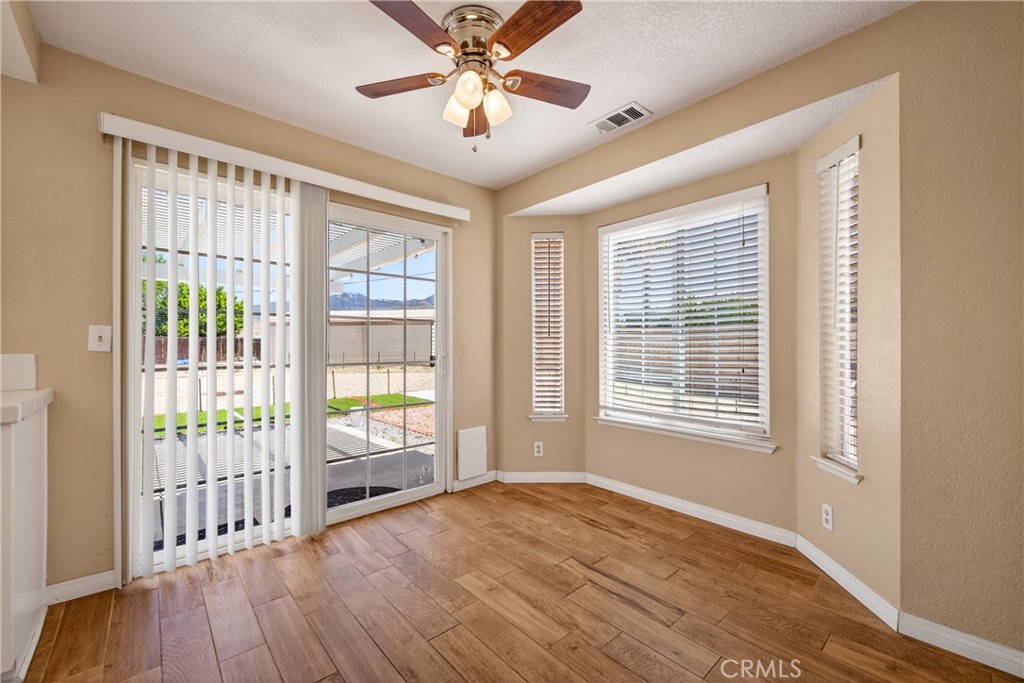 43970 Moonlighting Drive Property Photo 5
