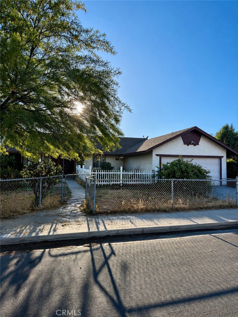 26445 Katharin Street Property Photo 1