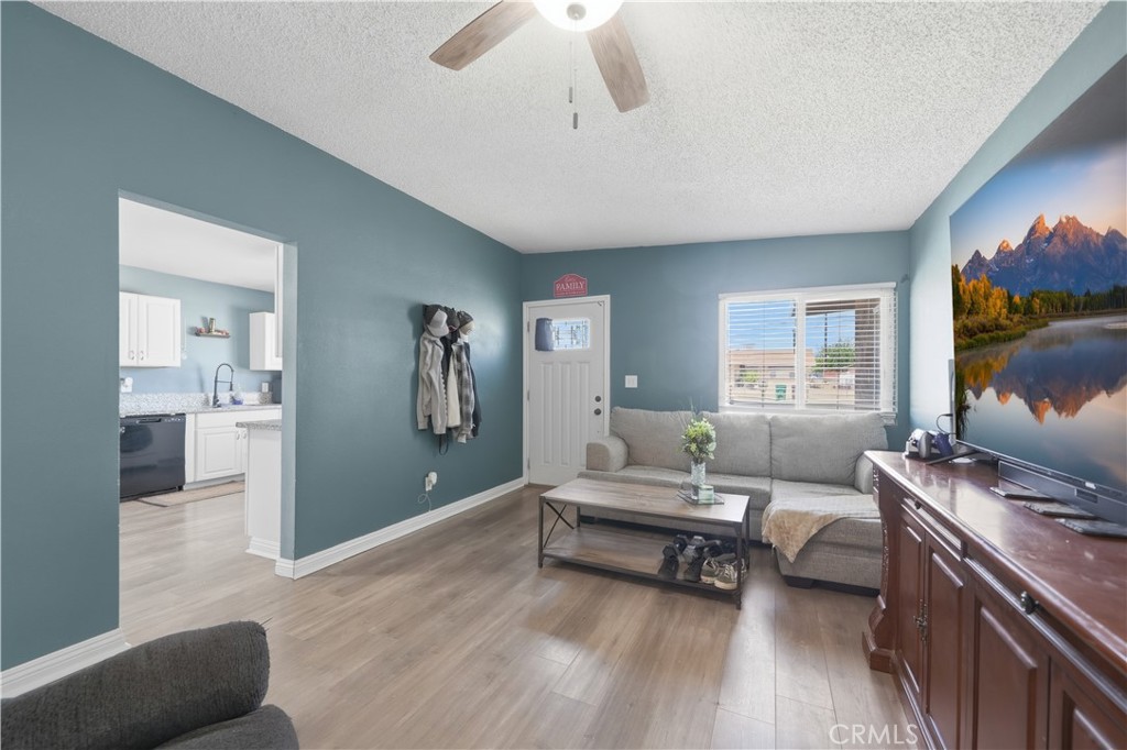 6327 Linda Lee Drive Property Photo 6
