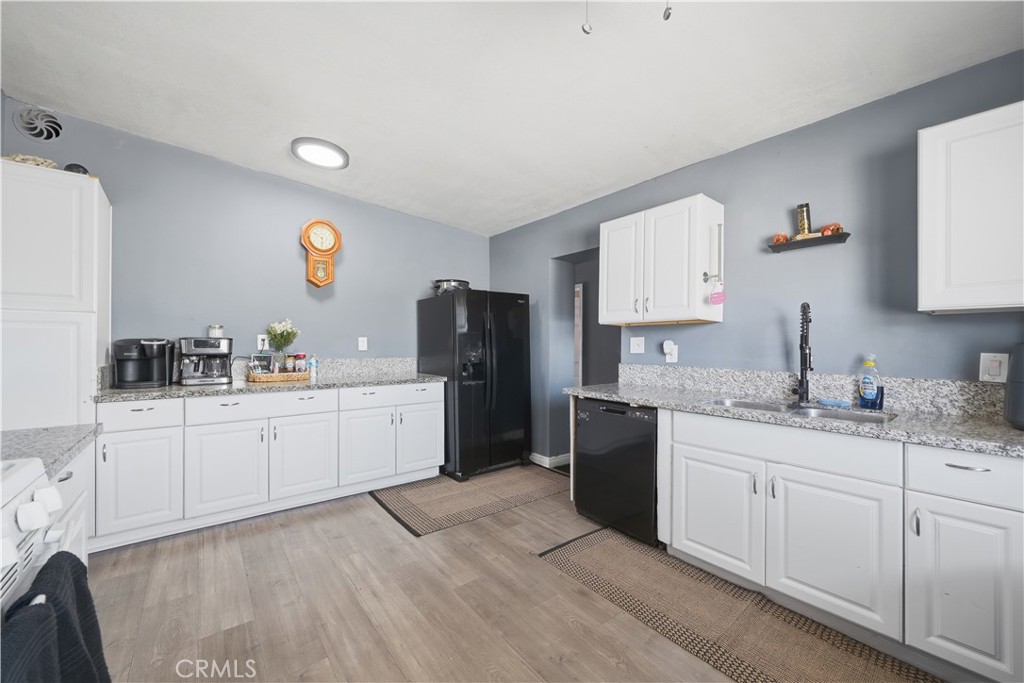 6327 Linda Lee Drive Property Photo 10