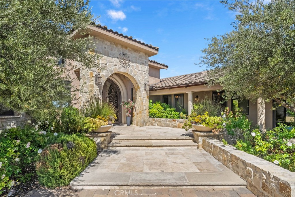27050 Via Vanessa Property Photo 1