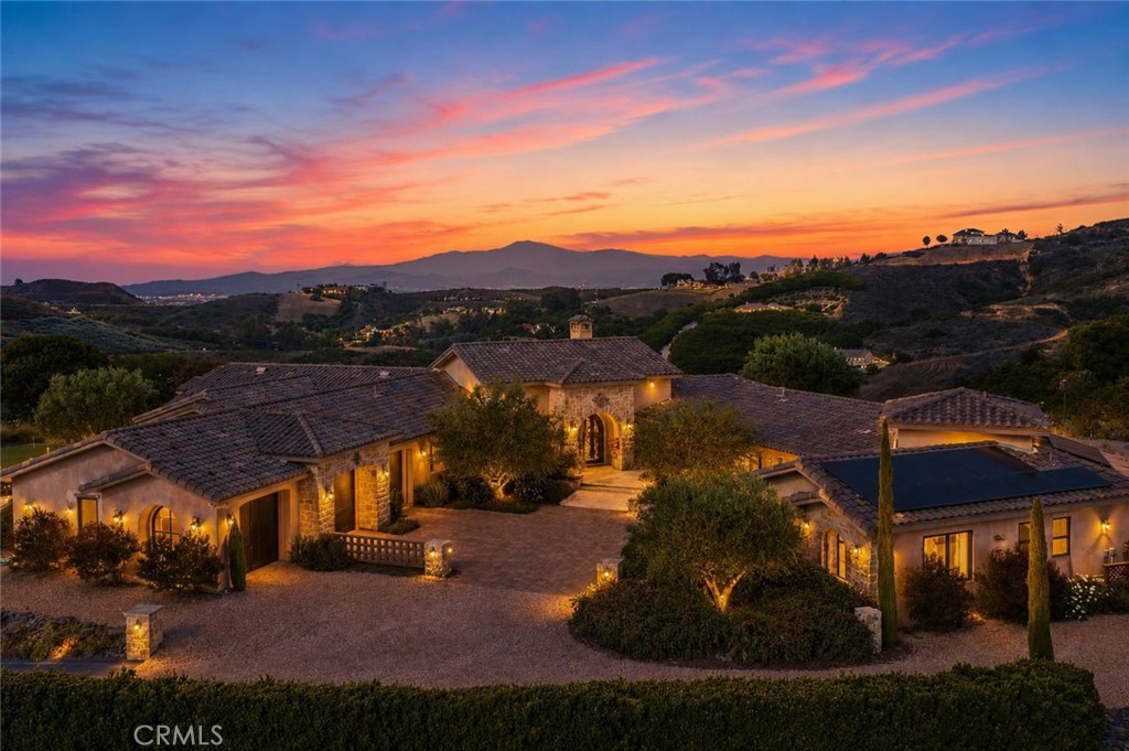 27050 Via Vanessa Property Photo 5
