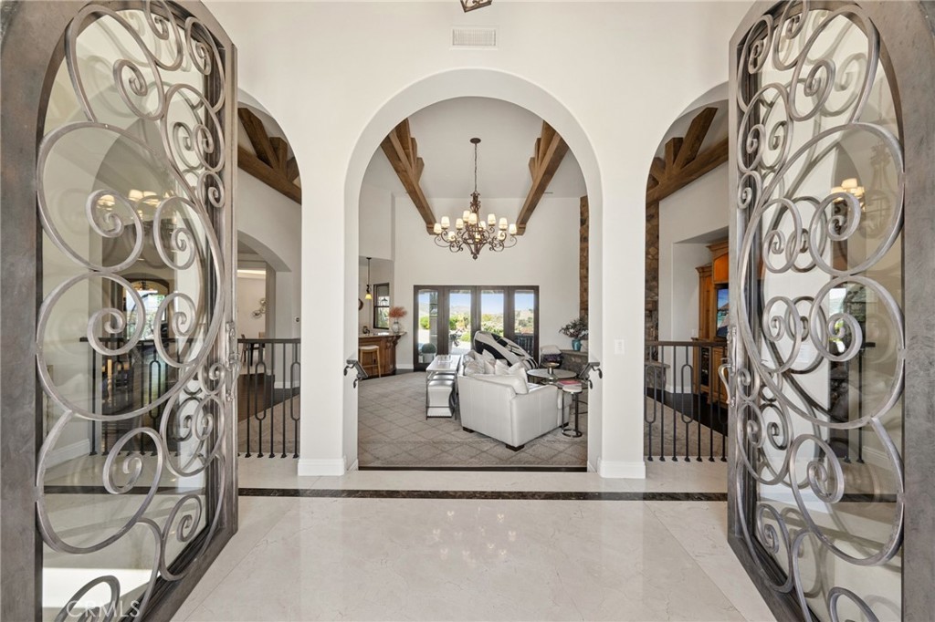 27050 Via Vanessa Property Photo 7