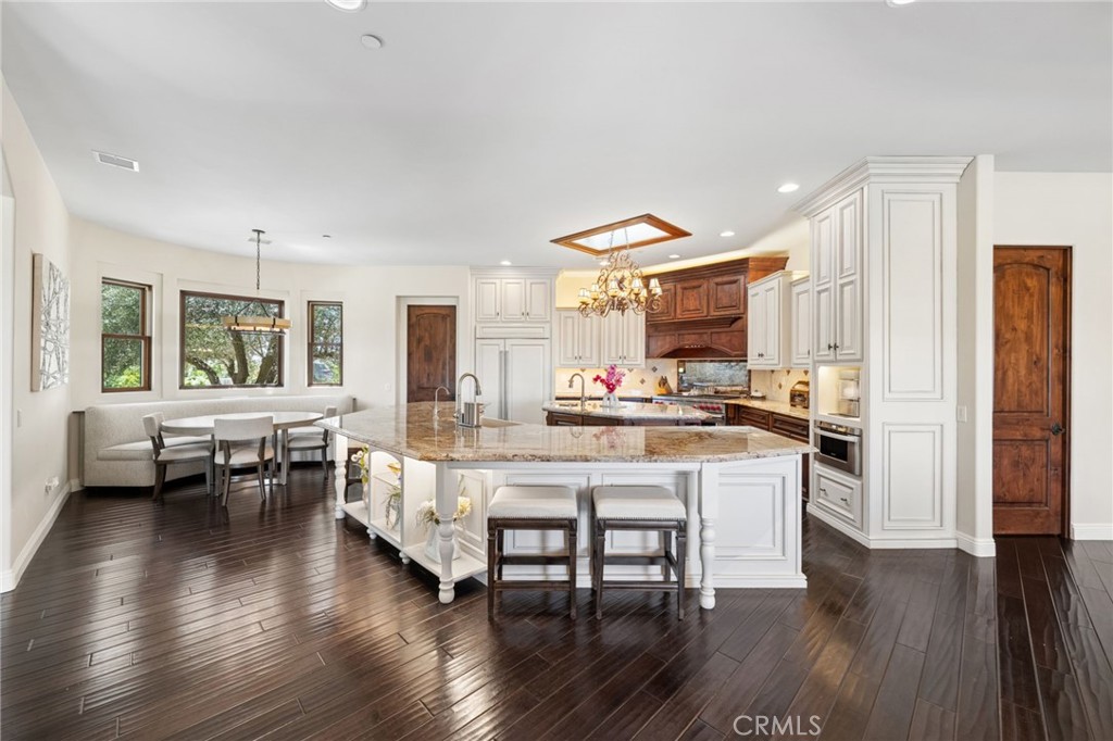 27050 Via Vanessa Property Photo 12