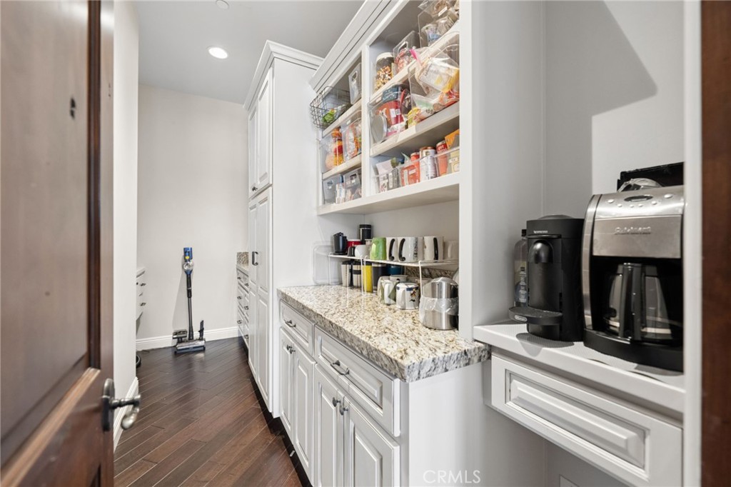 27050 Via Vanessa Property Photo 16