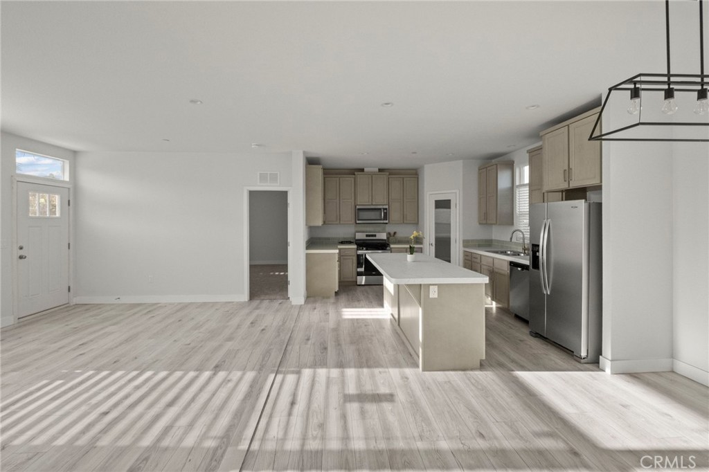 26610 Franklin Avenue Property Photo 17