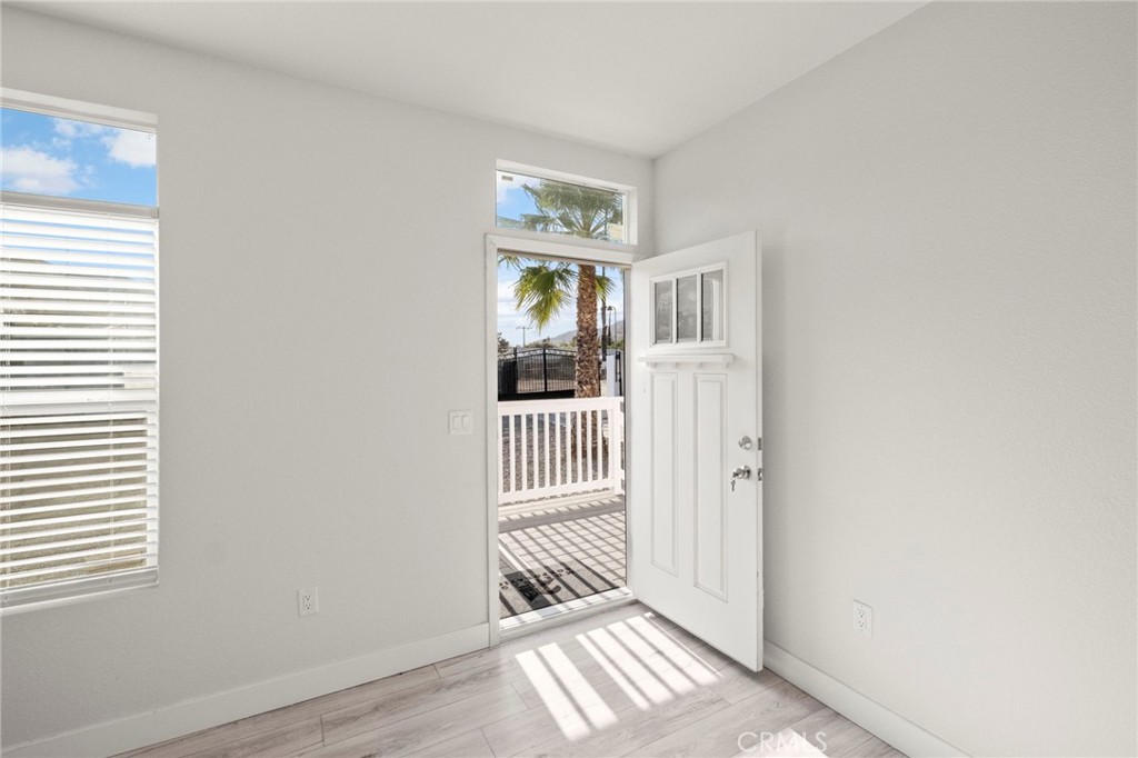 26610 Franklin Avenue Property Photo 18