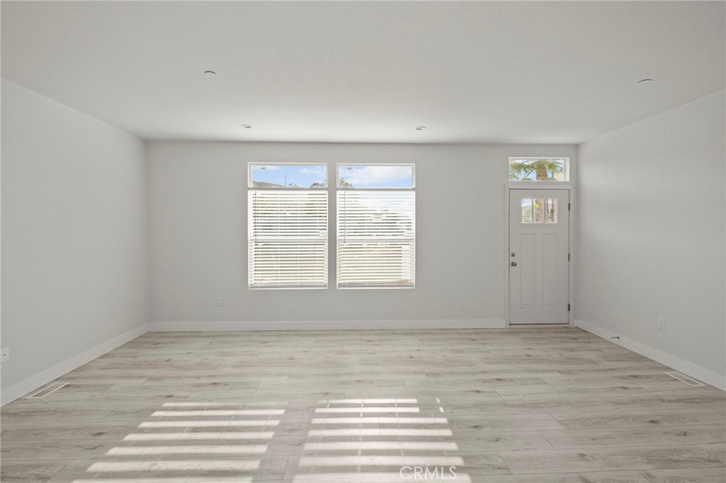 26610 Franklin Avenue Property Photo 20