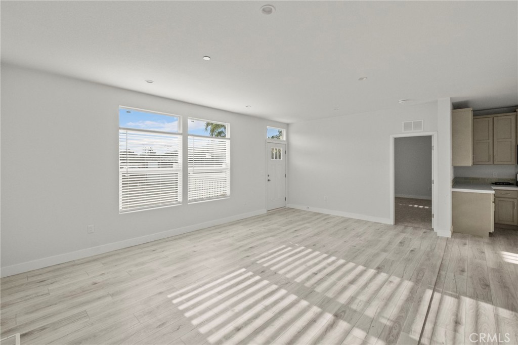 26610 Franklin Avenue Property Photo 21