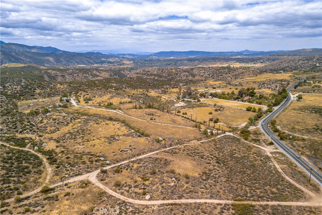 39360 Highway 79 Property Photo 17