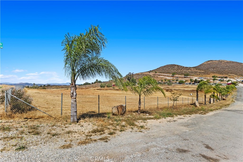 31750 Keller Road Property Photo 2