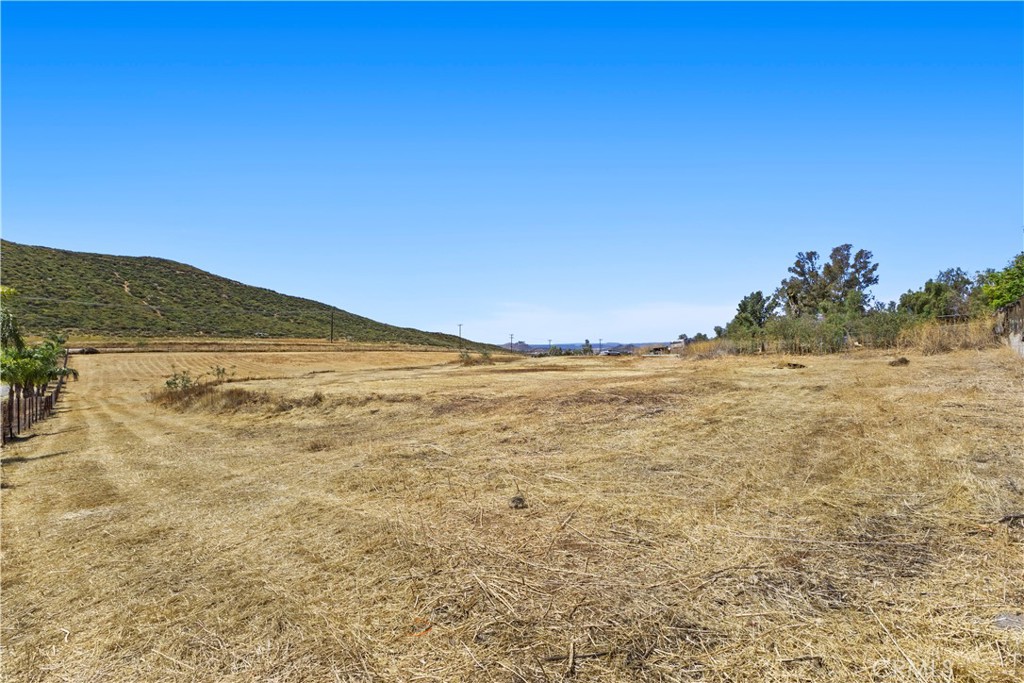 31750 Keller Road Property Photo 3