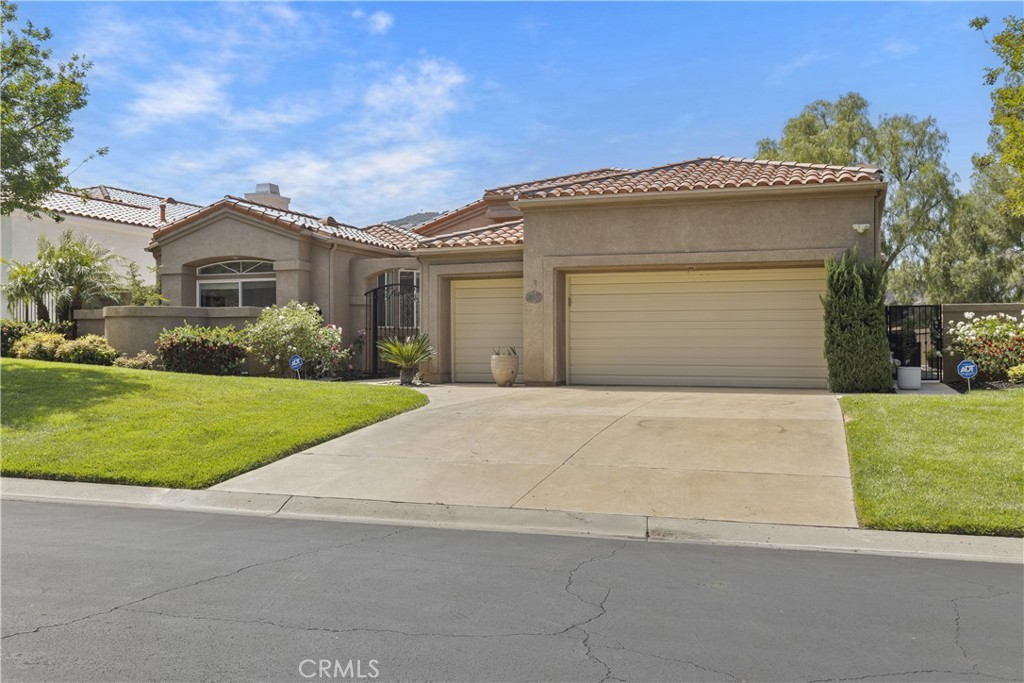 38027 Cherrywood Drive Property Photo 1