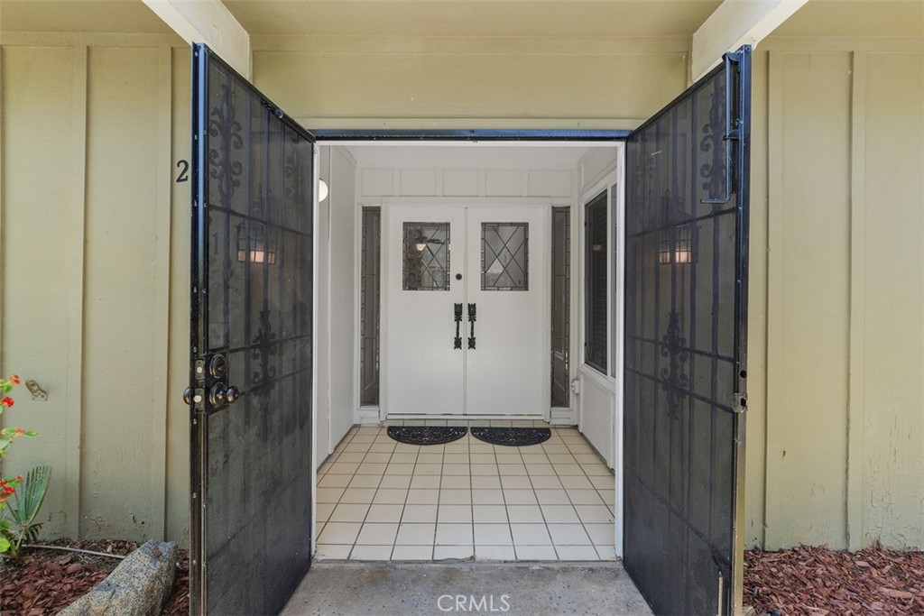 28518 Via Las Flores Property Photo 4