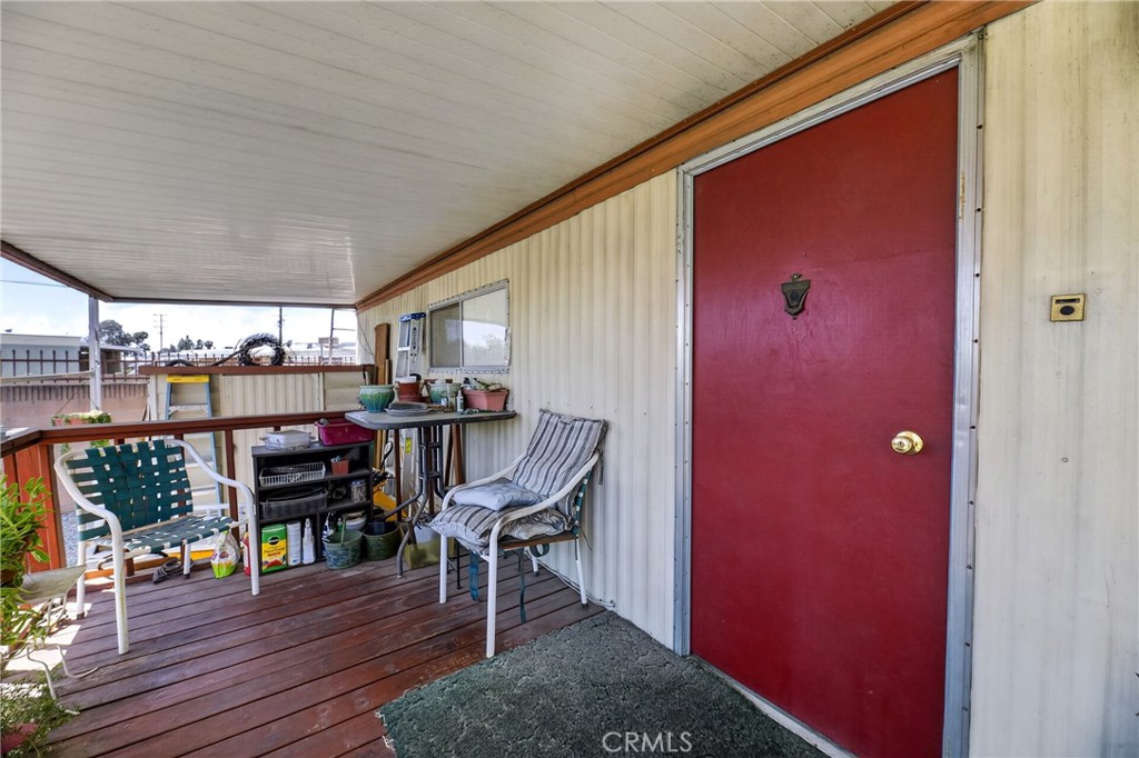 332 N Lyon 7 Property Photo 10