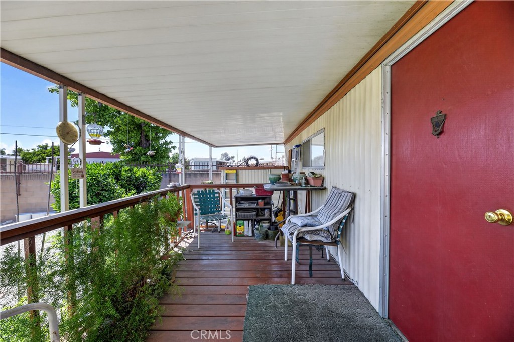 332 N Lyon 7 Property Photo 11