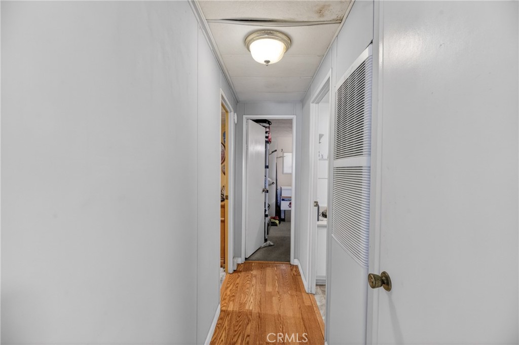 332 N Lyon 7 Property Photo 21