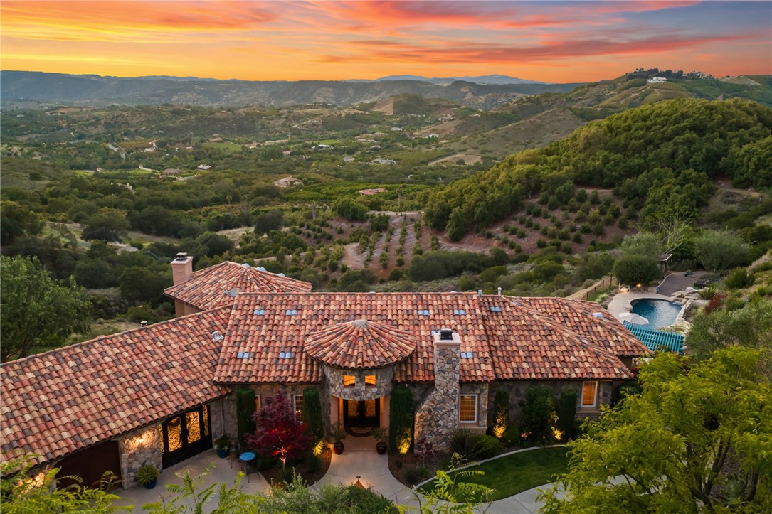 46480 Via Vaquero Property Photo 3