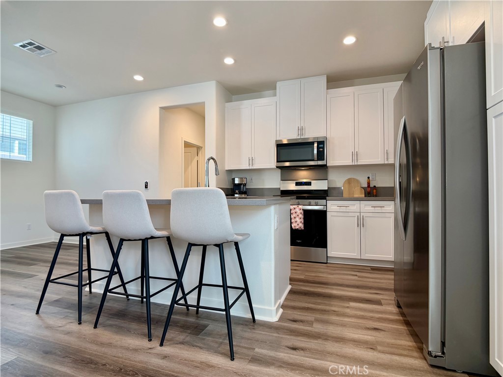 16064 Jamie 8 Property Photo 1