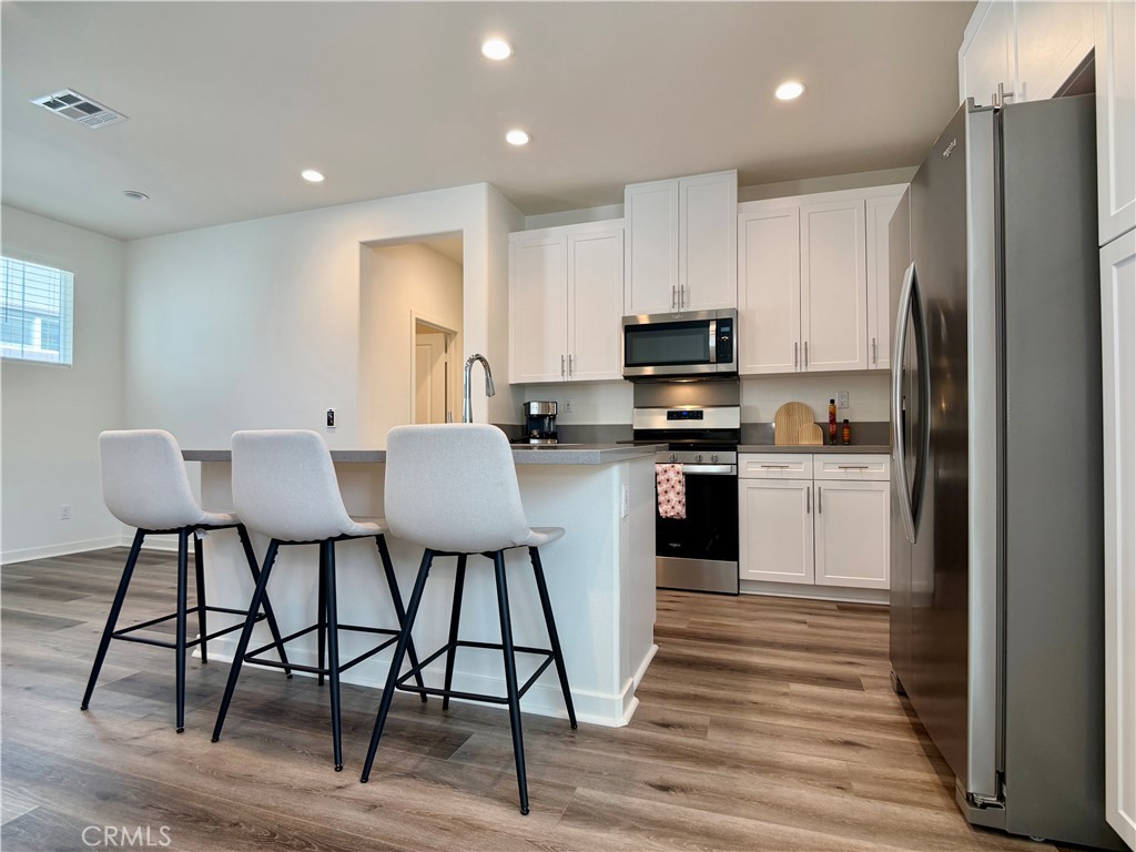 16064 Jamie 8 Property Photo 1