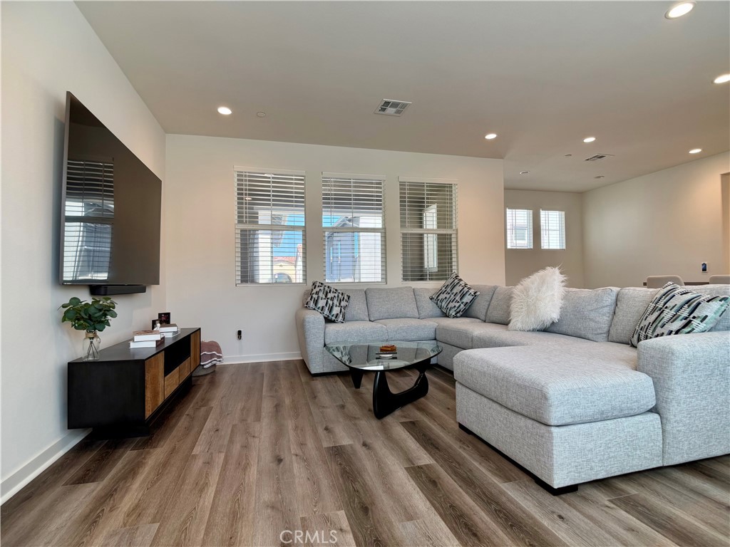 16064 Jamie 8 Property Photo 34