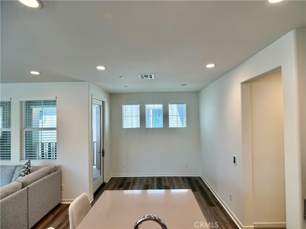 16064 Jamie 8 Property Photo 42