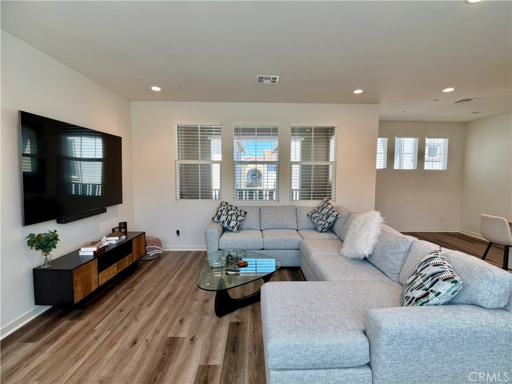 16064 Jamie 8 Property Photo 46