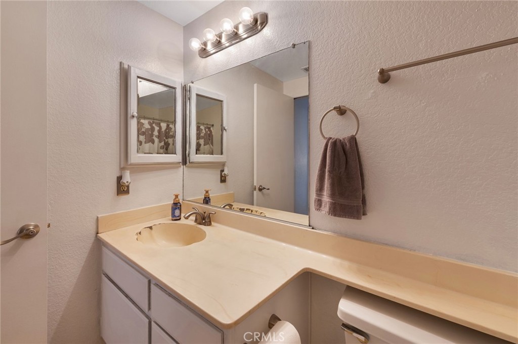 2389 S Reservoir Property Photo 14