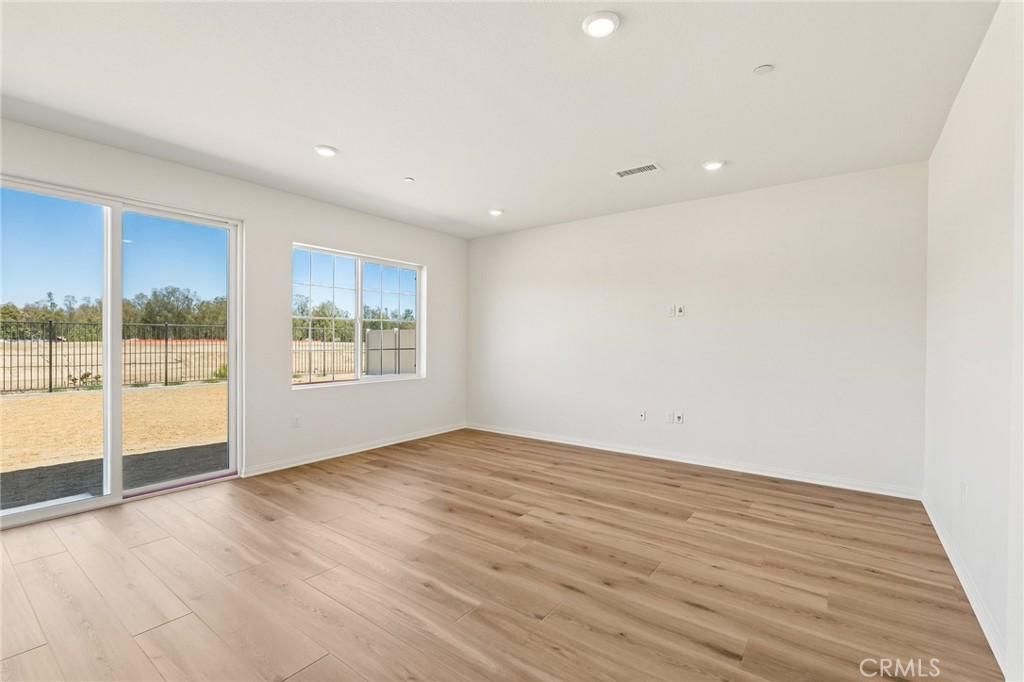 29618 Bluelake Lane Property Photo 4