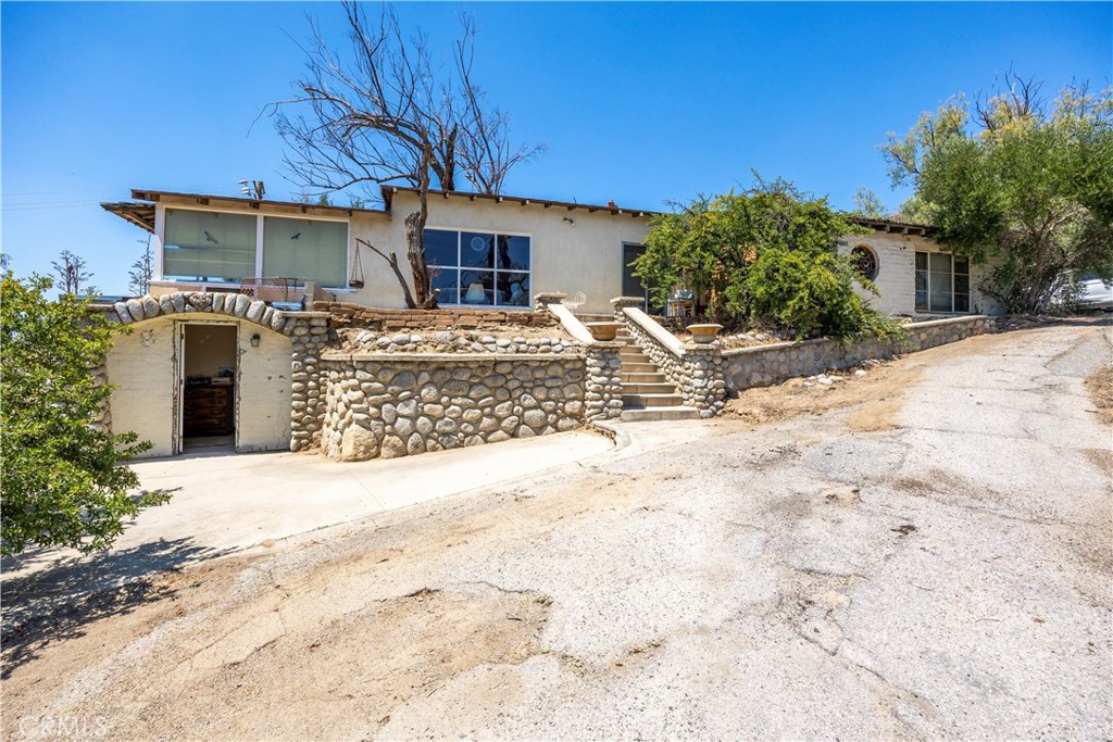 955 Park Avenue Property Photo 9