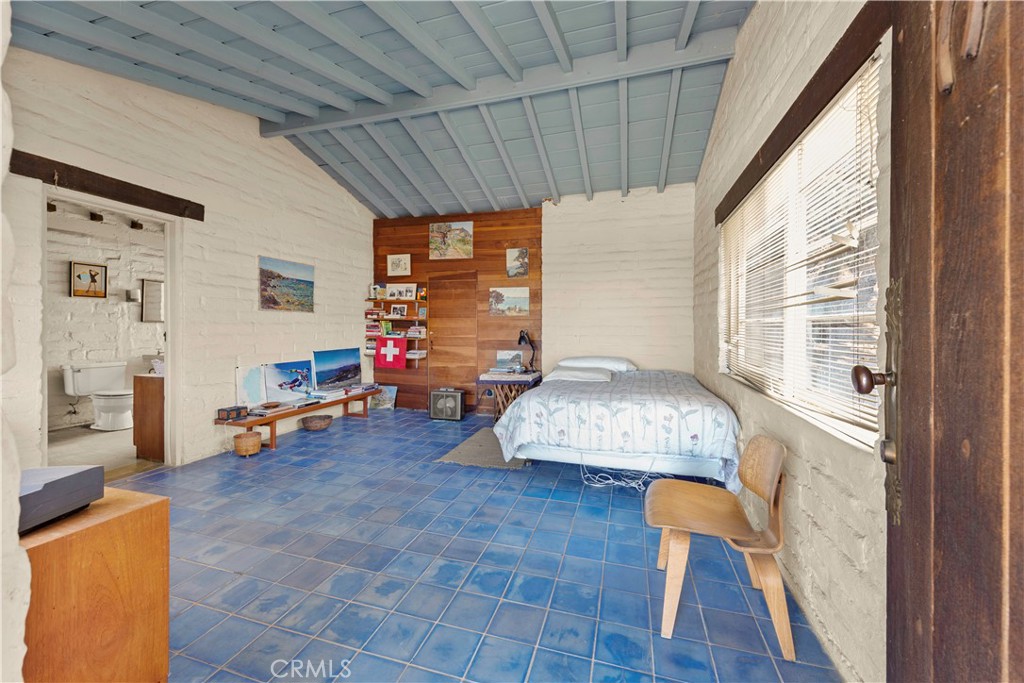 955 Park Avenue Property Photo 32