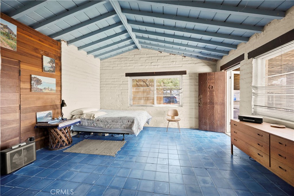955 Park Avenue Property Photo 33