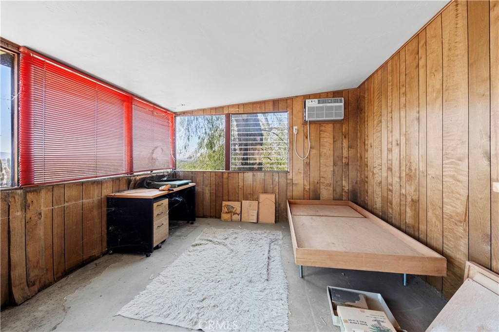 955 Park Avenue Property Photo 44