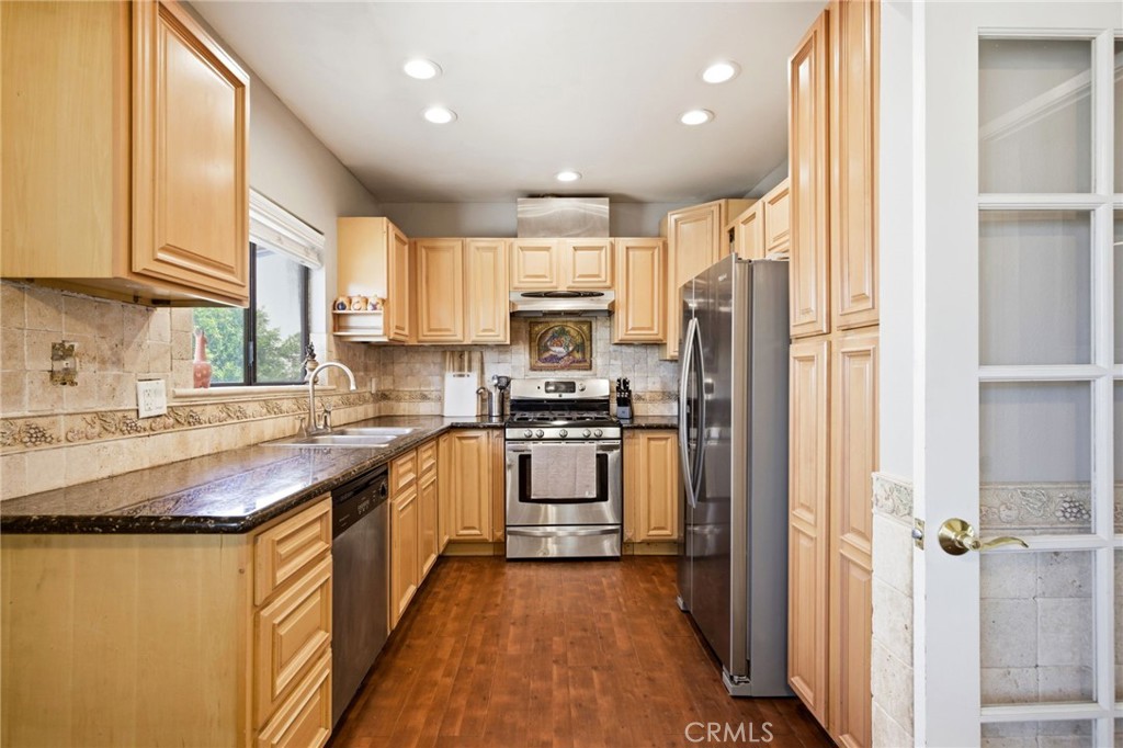 20224 Sherman 48 Property Photo 8