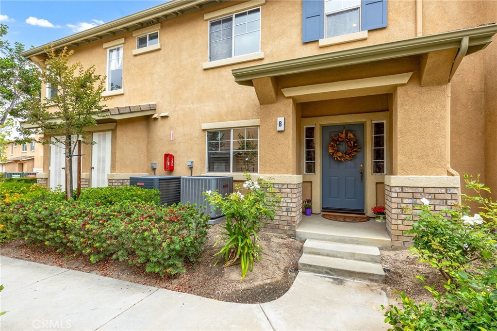33433 Emerson Way B Property Photo 6