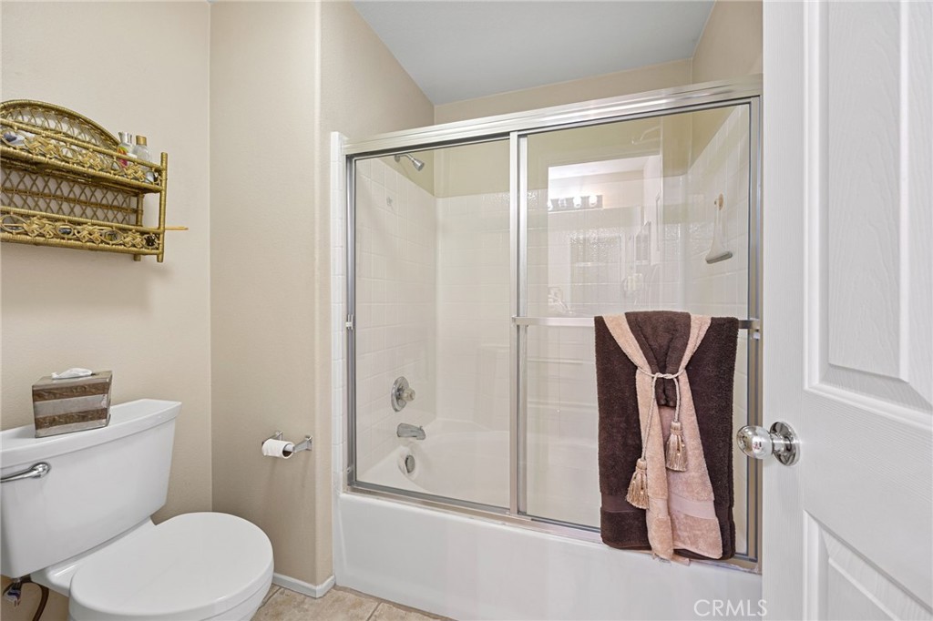 33433 Emerson Way B Property Photo 21
