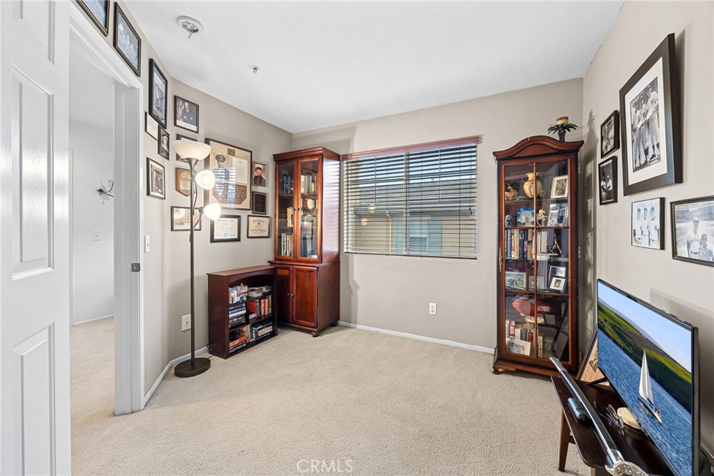 33433 Emerson Way B Property Photo 25