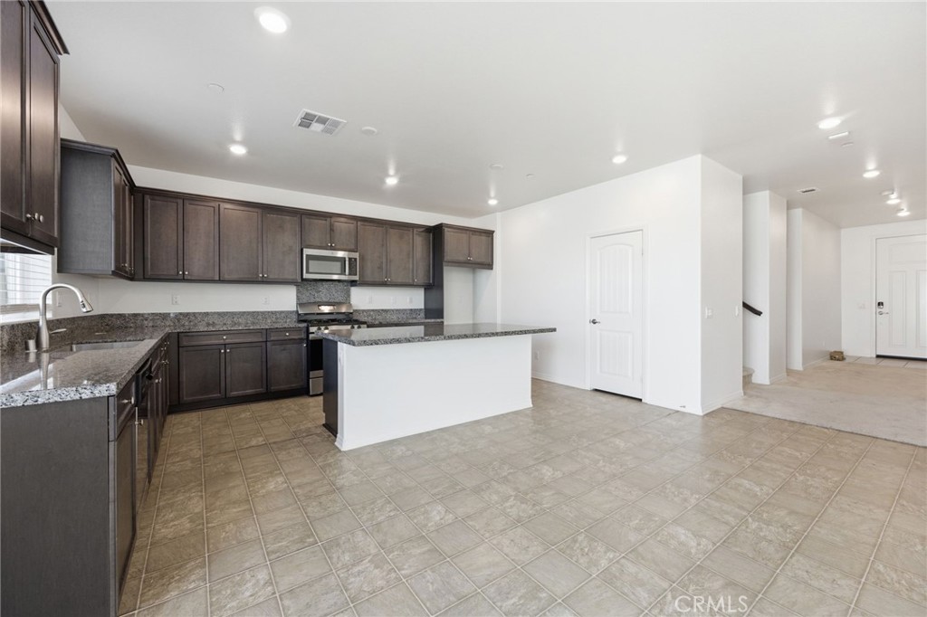 30896 Wild Berry Property Photo 14