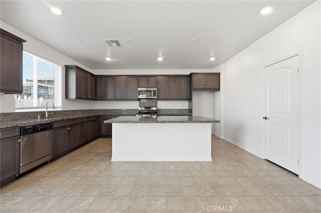 30896 Wild Berry Property Photo 17