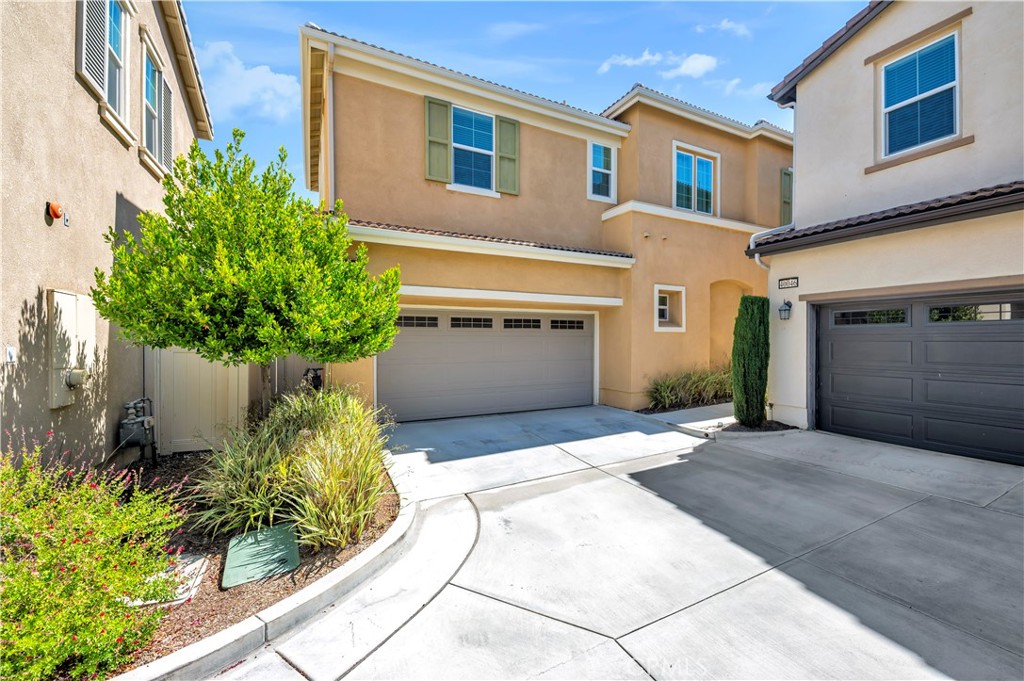 40042 Calle Real Property Photo 1